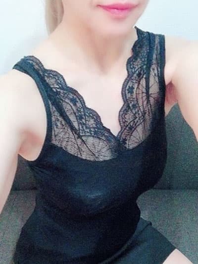 大人の隠れ家 (旧ハッピネス)    吉川 ナミ