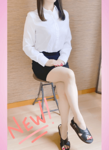 RERE GROUP (リリグループ)    結城 みう (20代)