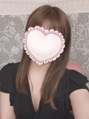 RAVIORA (ラヴィオーラ)    めろ (30代)