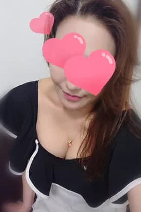    麻田 かりん (40代後半)