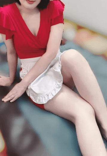    春日 ここね (40代前半)