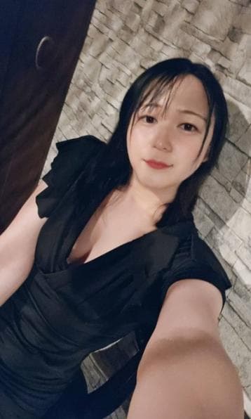 Liliana (リリアーナ)    みずき (20代)