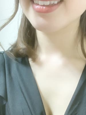 LOURDES (ルルド)    みいな (20代)