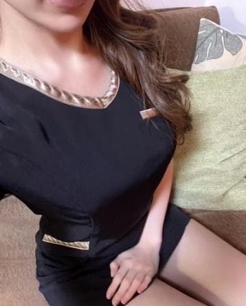 RAVIORA (ラヴィオーラ)    さち (20代後半)