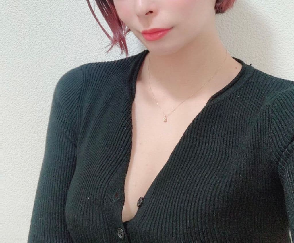 RERE GROUP (リリグループ)    吉野 るか