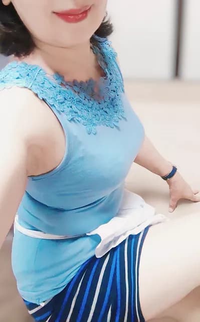    日野 なつこ (50代前半)