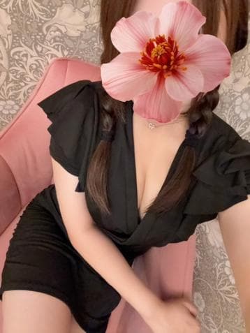 RAVIORA (ラヴィオーラ)    すず (20代)