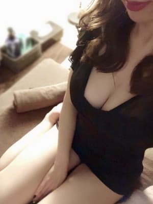 VINGT CINQANS (ヴァンサンカン)    ゆう (40代)