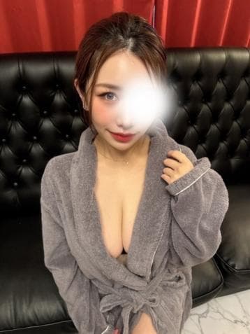 ザ ベストアンドモア    山口 まゆ (30代)