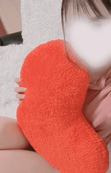 Private Salon Lily    ここな