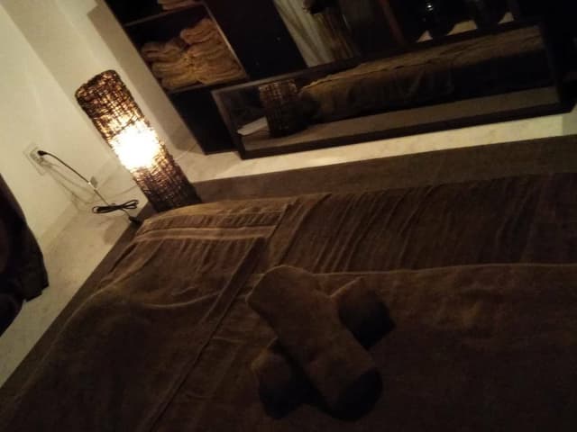 Desir (デジール)    さえ (20代)