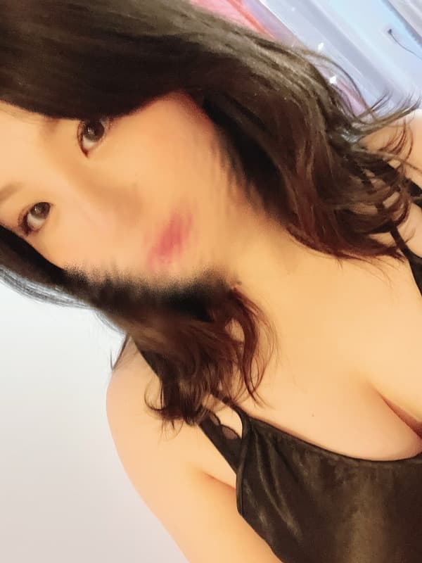 あきな