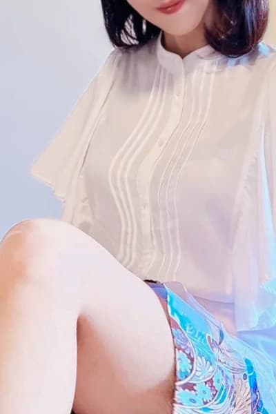    高岡 あや (40代後半)