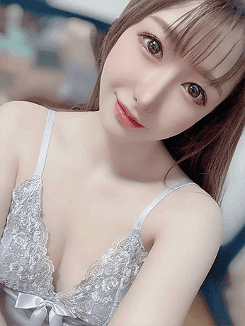 天使 りさ