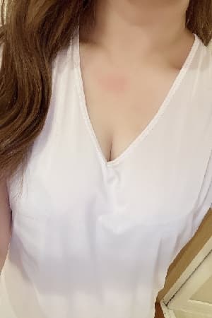 朝比奈 しずく