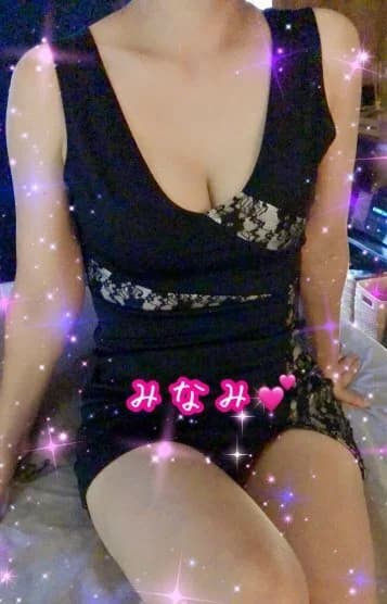 Re:fresh (リフレッシュ) 愛媛    みなみ