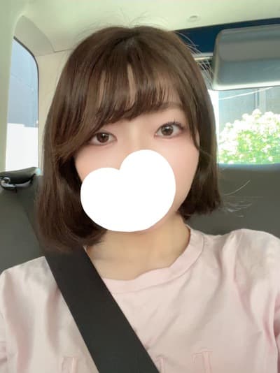 ゆりな
