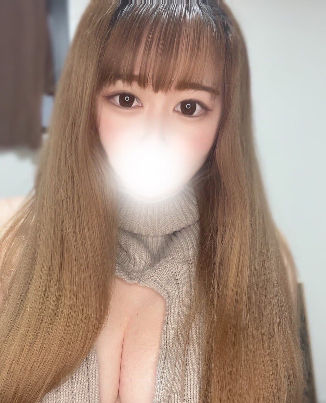 マナミ