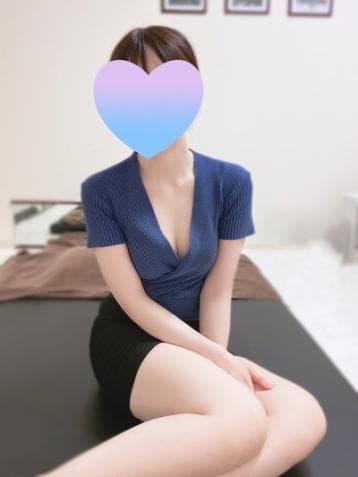 RAVIORA (ラヴィオーラ)    りん (20代後半)