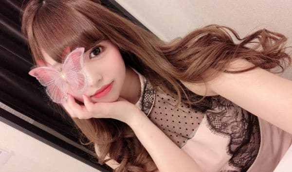 白鳥 あいな