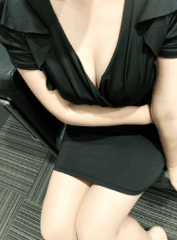 RED (レッド)    ななみ