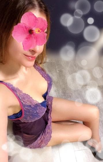 Jukujo Lounge le`a le`a(熟女ラウンジレアレア)    エレナ