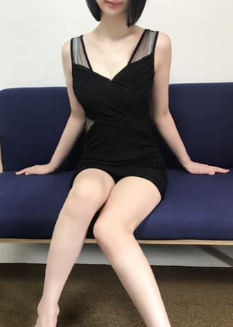 Mrs.Luna (ミセスルナ)    優木