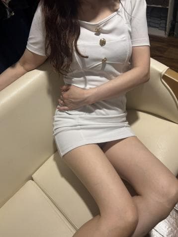 ホワイトリリー (white lily)    りん (40代)