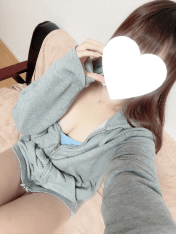 萌衣