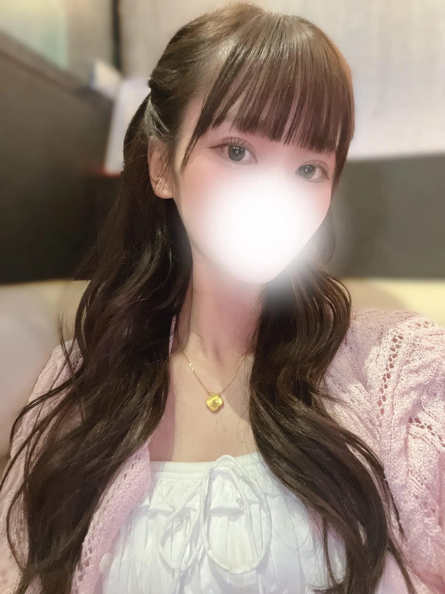 アンナ