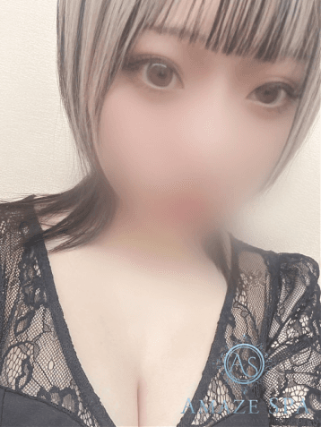 ニイナ
