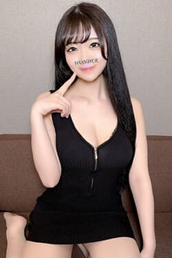 紗倉 るな