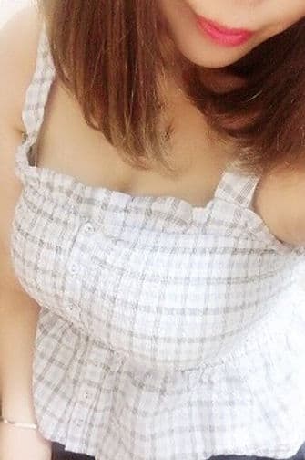 新垣 ゆう