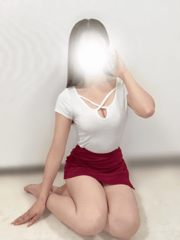    柚木 ここな