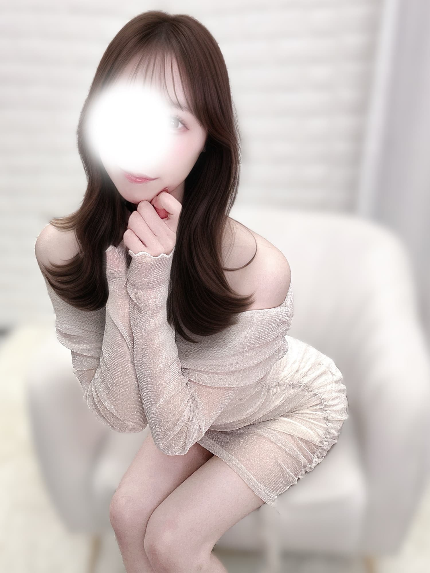 小鳥 ななこ