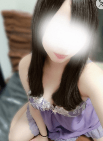 若槻 くれあ