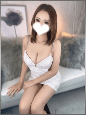 鏡乃 ゆあ