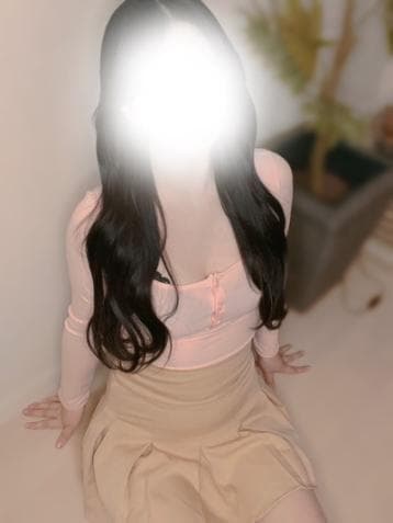 RAVIORA (ラヴィオーラ)    ゆめ (20代)