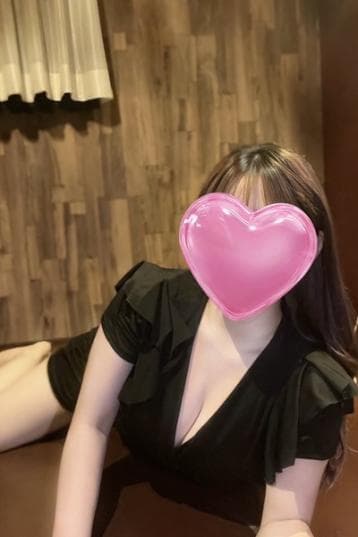 RAVIORA (ラヴィオーラ)    もも (20代)