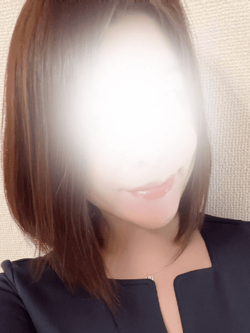 綾野 ゆい