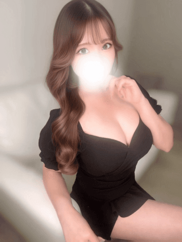 華村 ゆあ