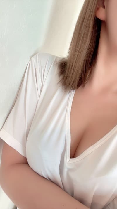 吉岡 ナナ