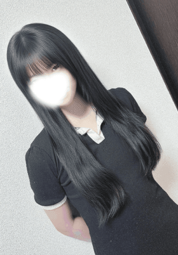 栄 ねね