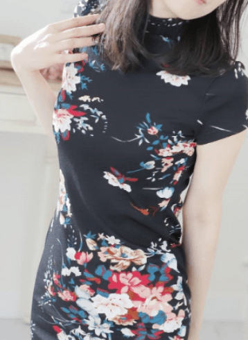 香坂 すみれ
