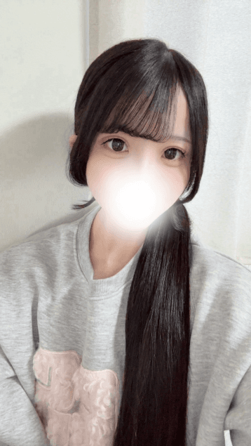 鈴村 みいな