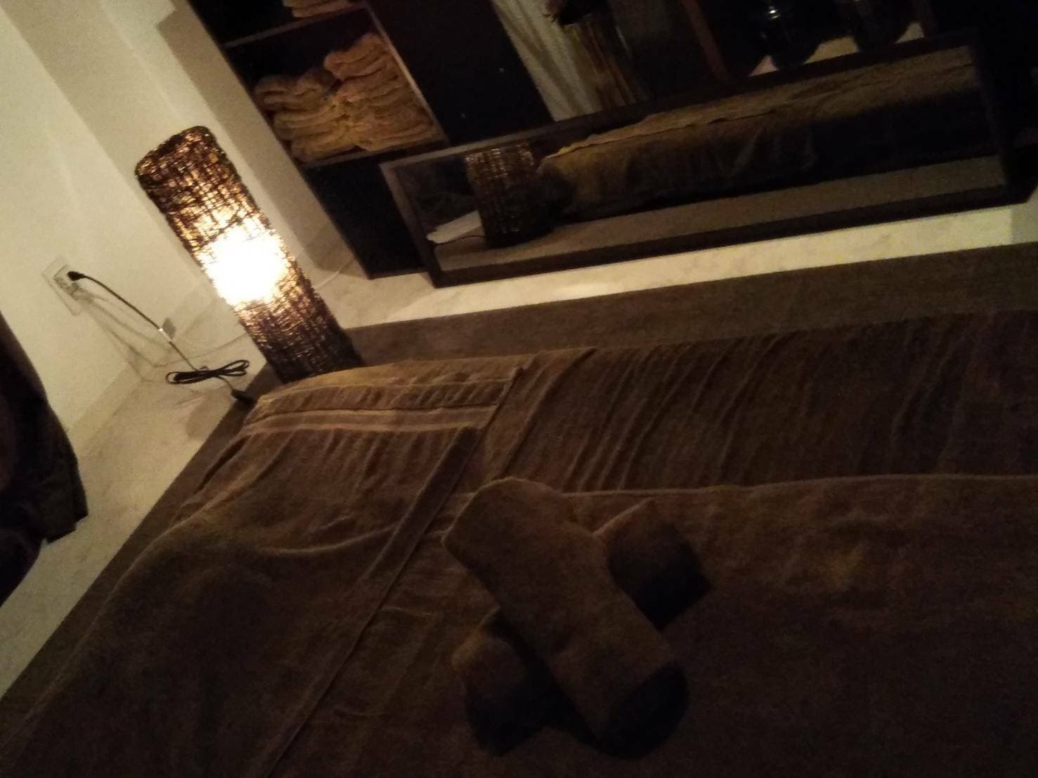 Desir (デジール)    さえ (20代)