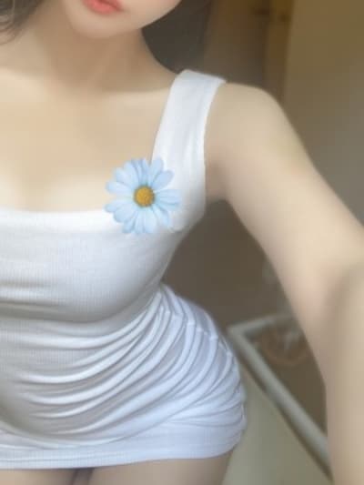 芹沢 しおん