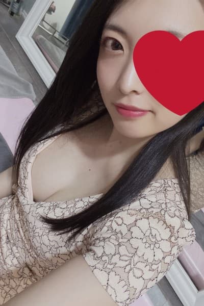 結城 ななみ