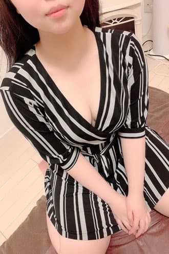 GRAND PALACE (グランドパレス)    鳴海 (20代前半)