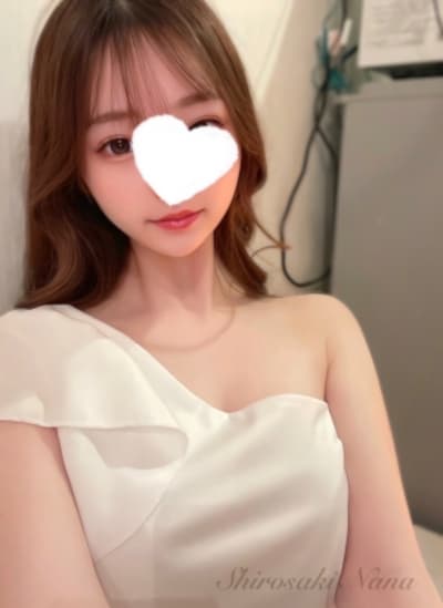 白咲 なな